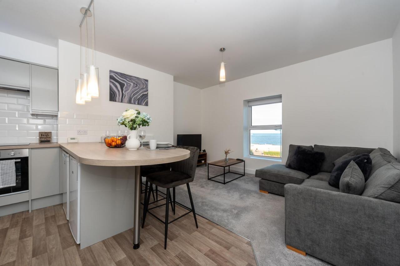 Sea Views Modern Two Bedroom Apartment Lowestoft Exteriör bild