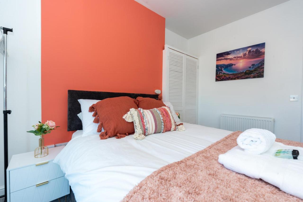 Sea Views Modern Two Bedroom Apartment Lowestoft Exteriör bild